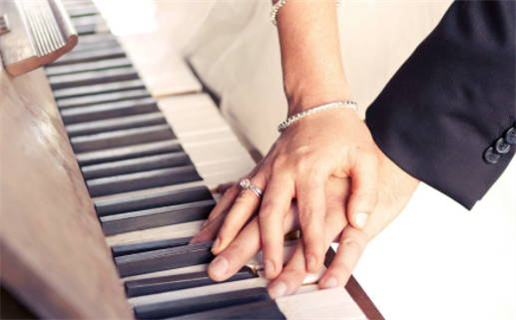 2024年10月21日领证日子如何 今日登记领证好吗